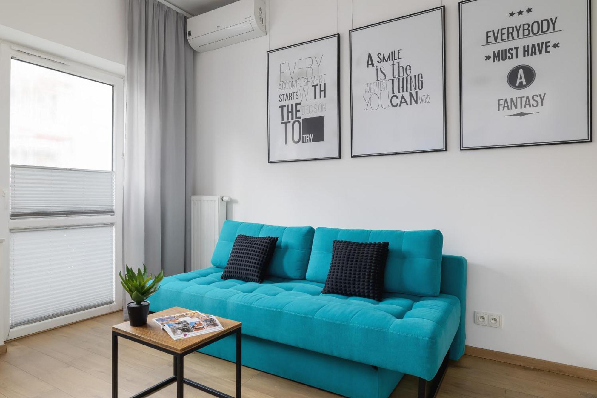 Turquoise With Balcony & Air Conditioning By Renters Appartement Krakau